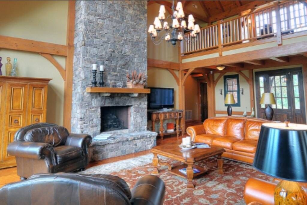 Photo of Livingroom in Mill Spring