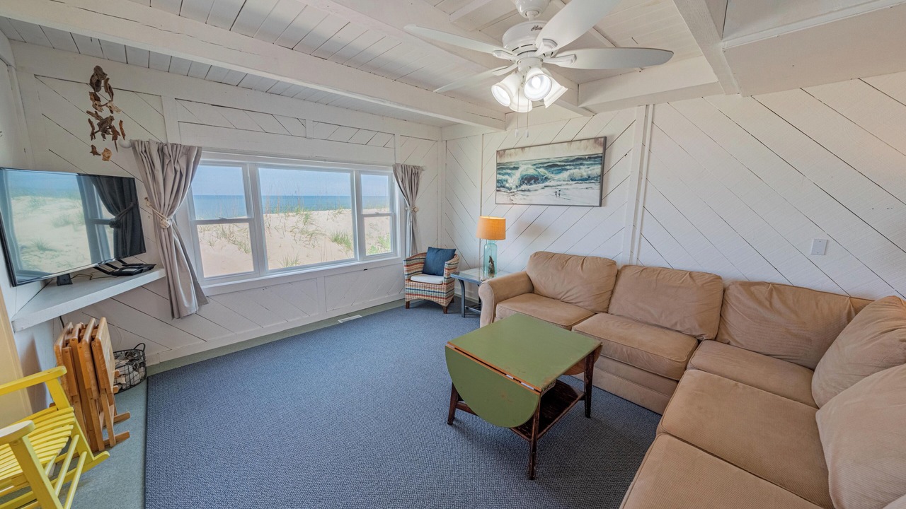 Photo of Livingroom in Colington