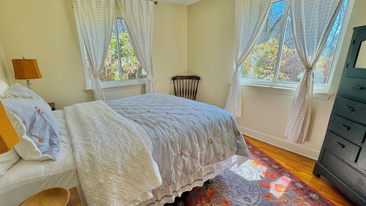 Photo of Bedroom in Asheville