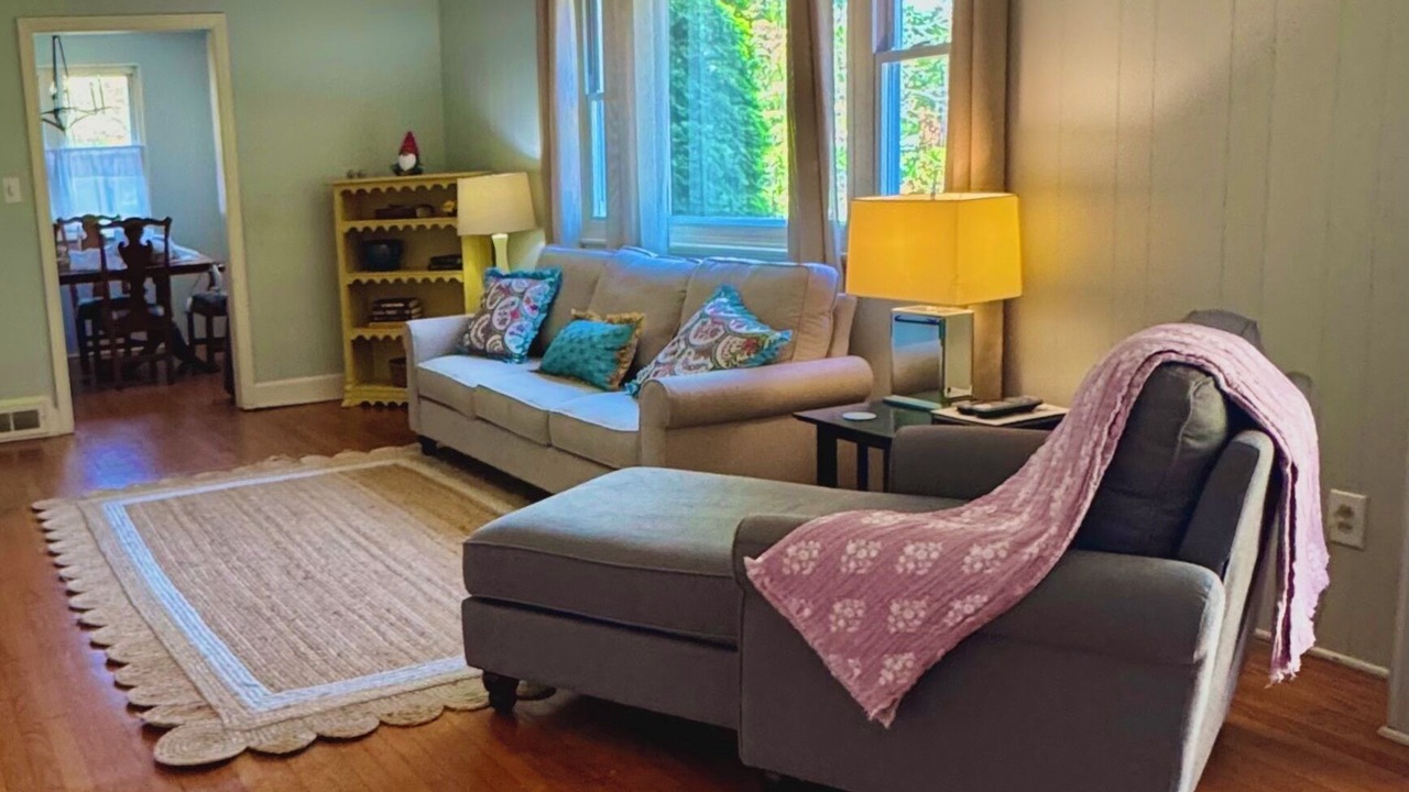 Photo of Livingroom in Asheville