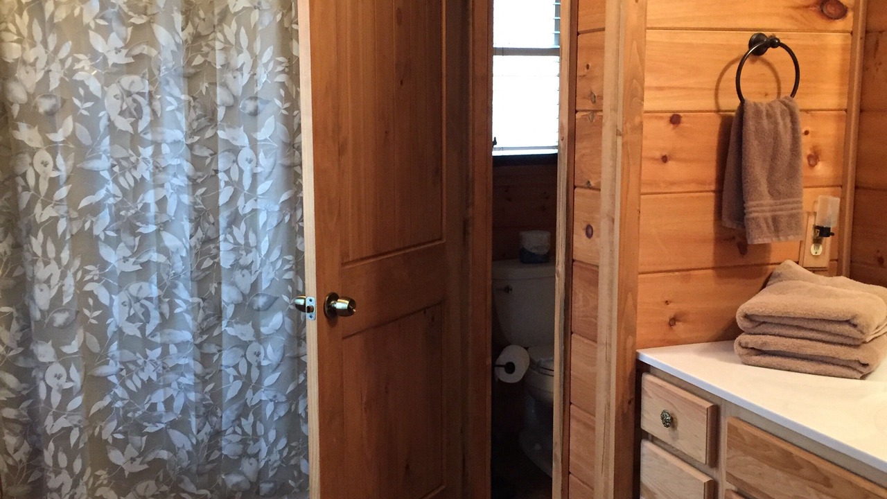 Photo of Bathroom in Cherokee