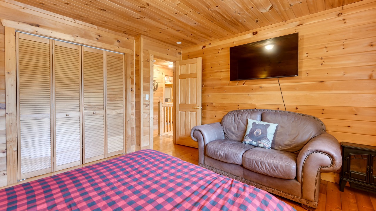 Photo of Bedroom in Waynesville