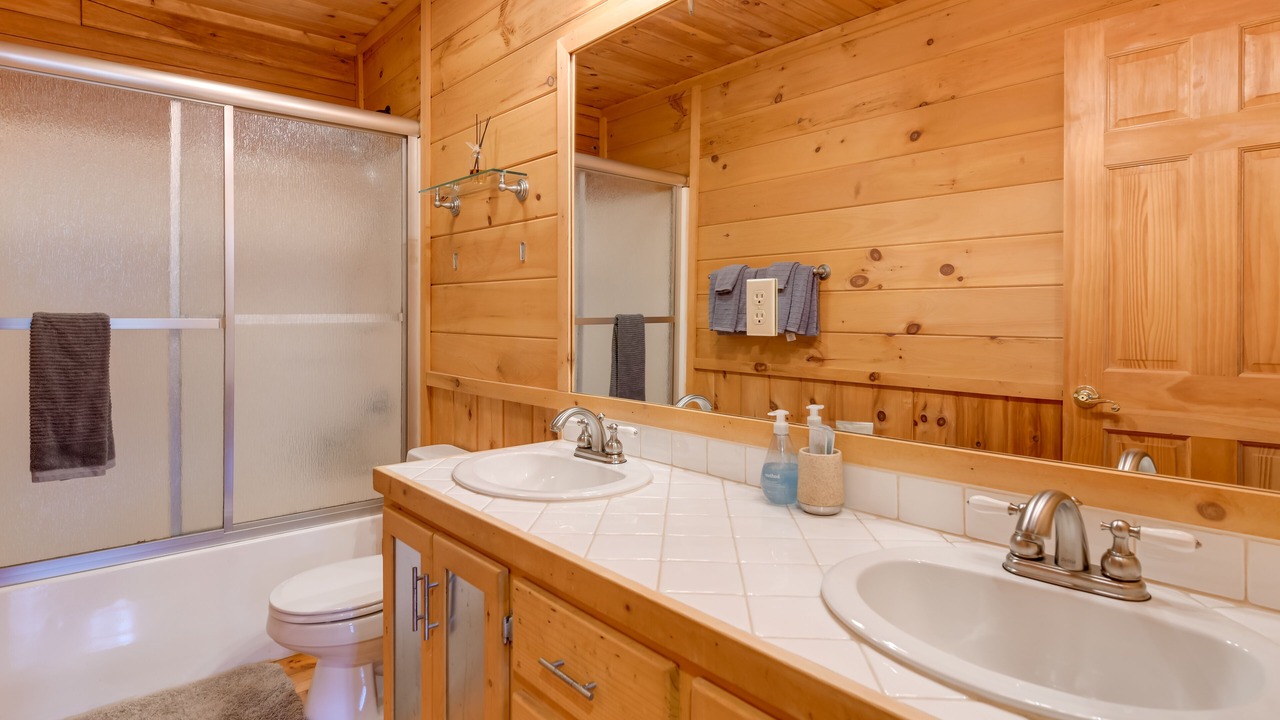 Photo of Bathroom in Waynesville