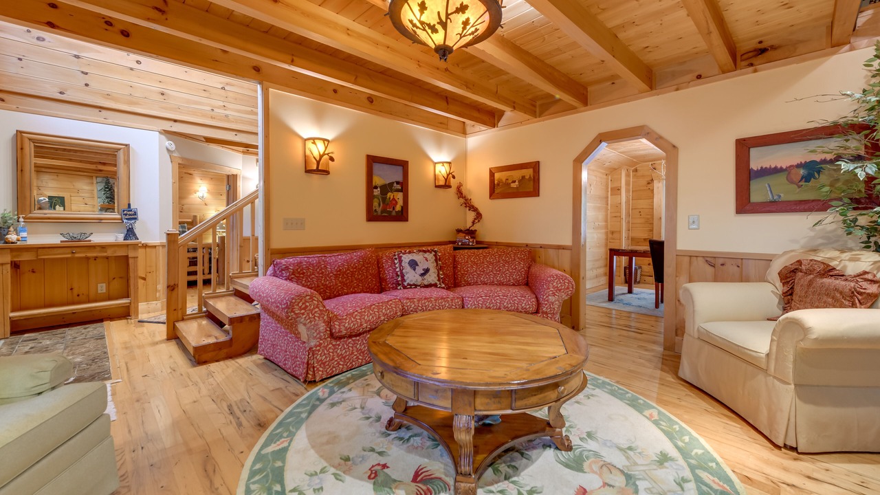 Photo of Livingroom in Waynesville