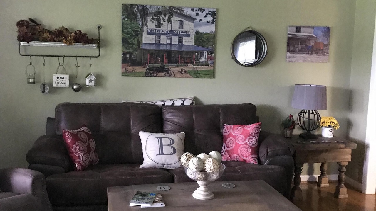 Photo of Livingroom in Laurel Springs