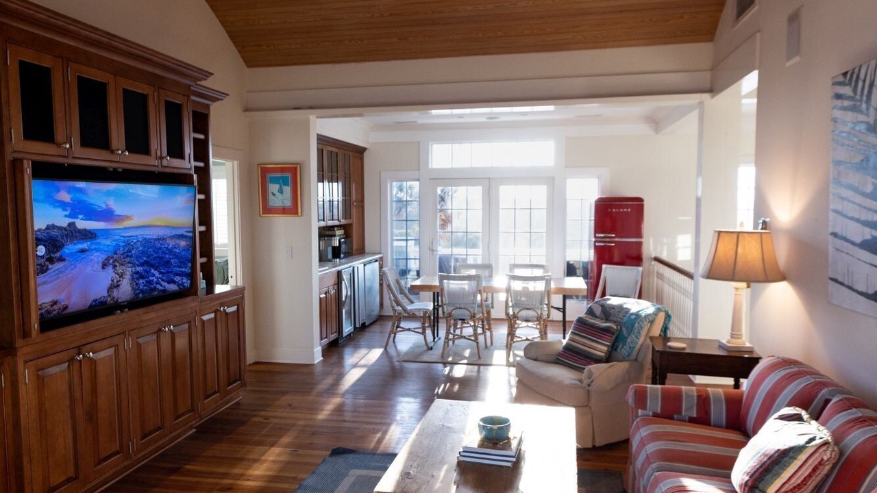 Photo of Livingroom in East Beach