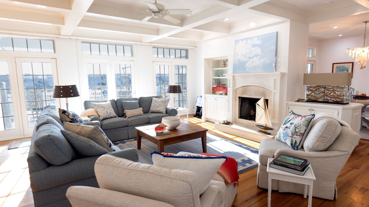 Photo of Livingroom in East Beach