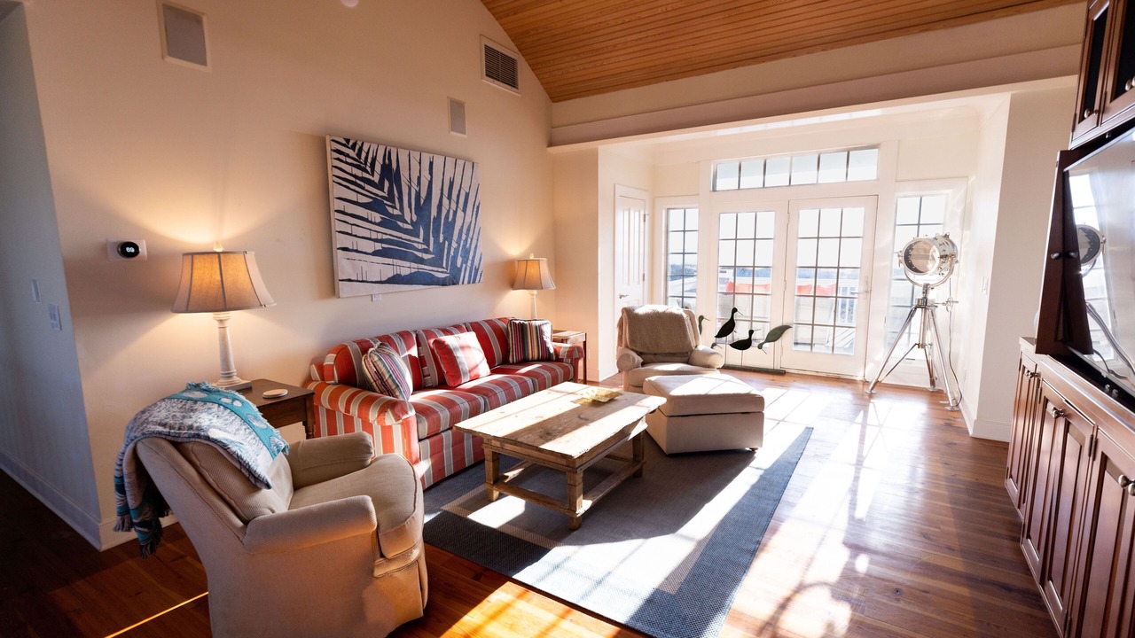 Photo of Livingroom in East Beach
