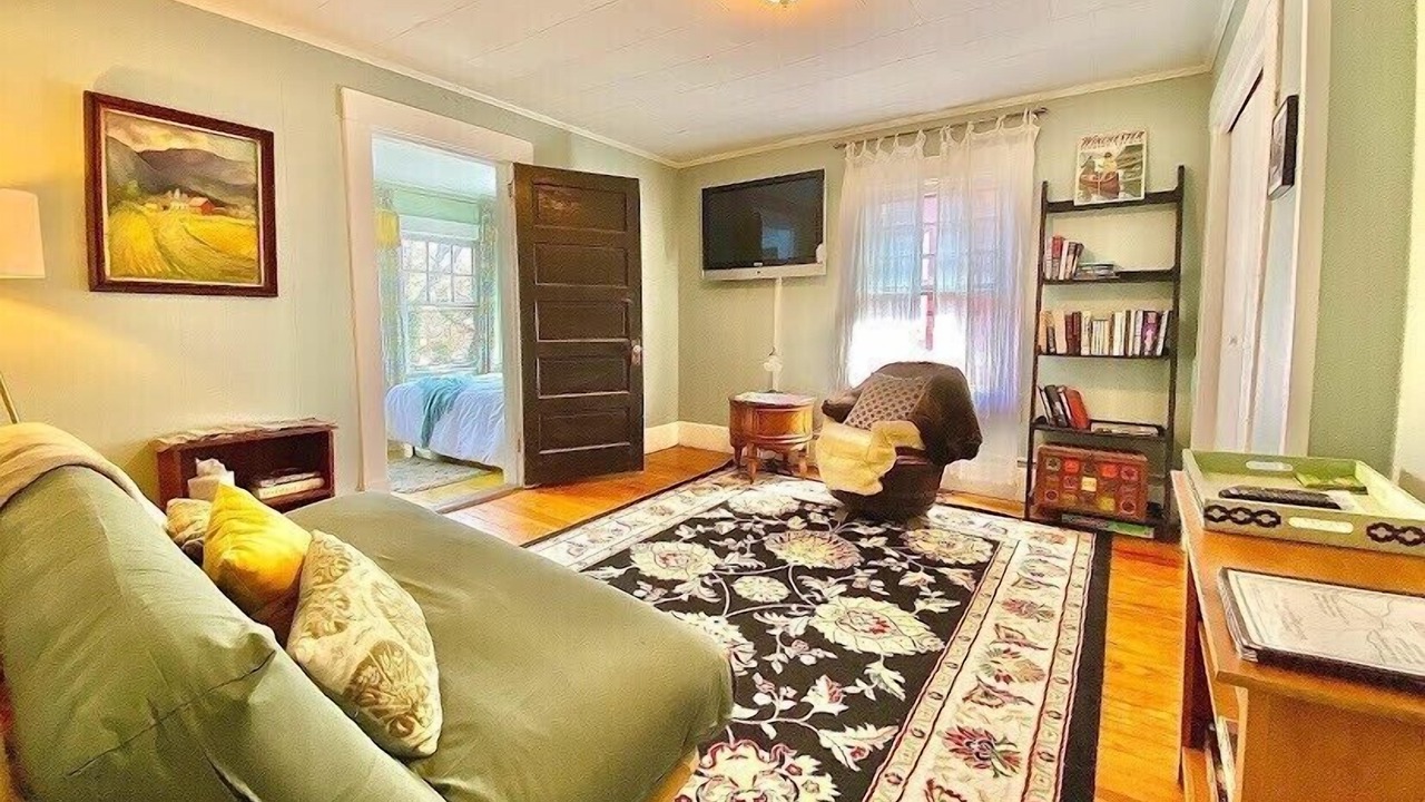 Photo of Bedroom in Historic Montford