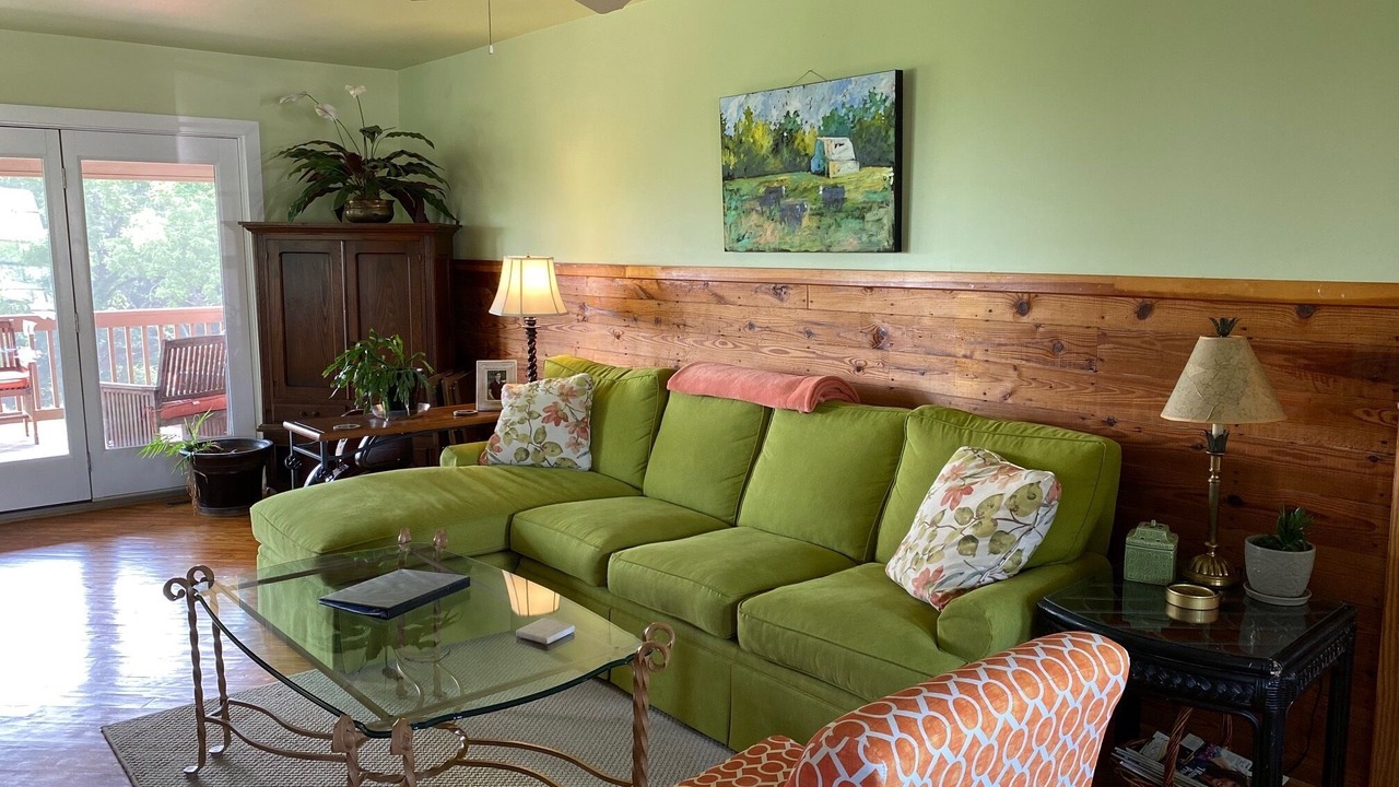 Photo of Bedroom in Woodlawn