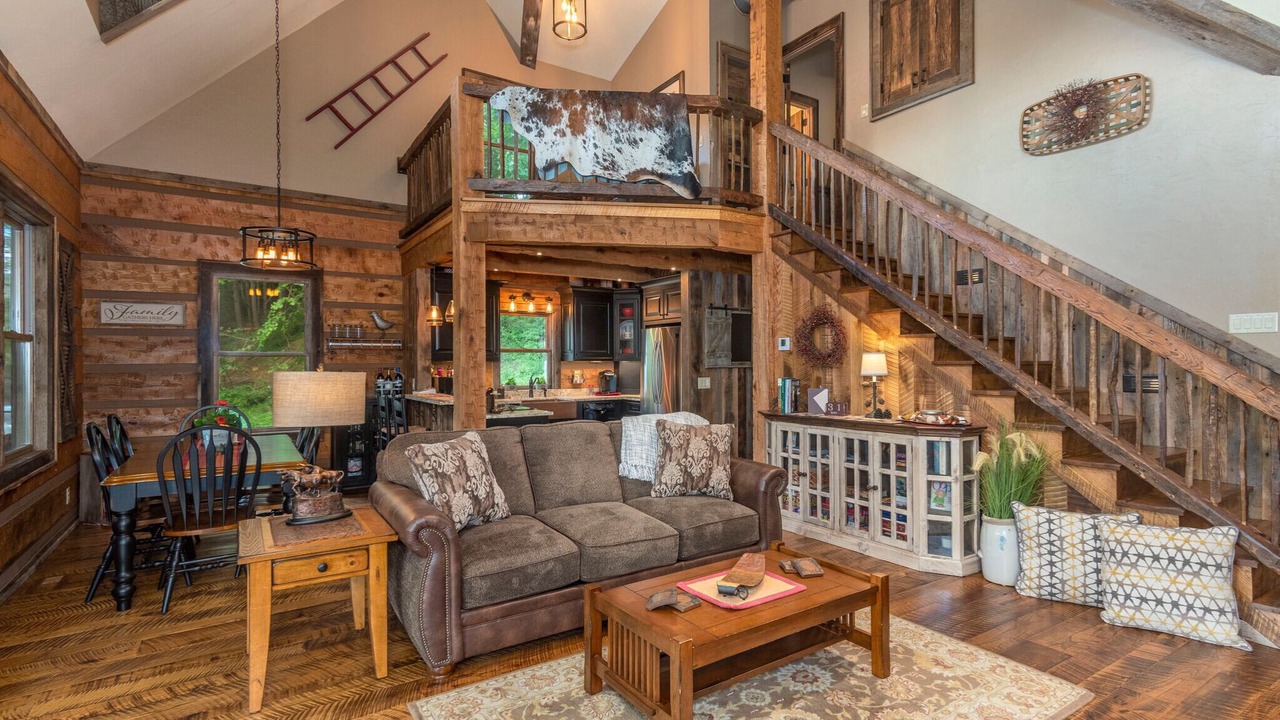 Photo of Livingroom in Waynesville