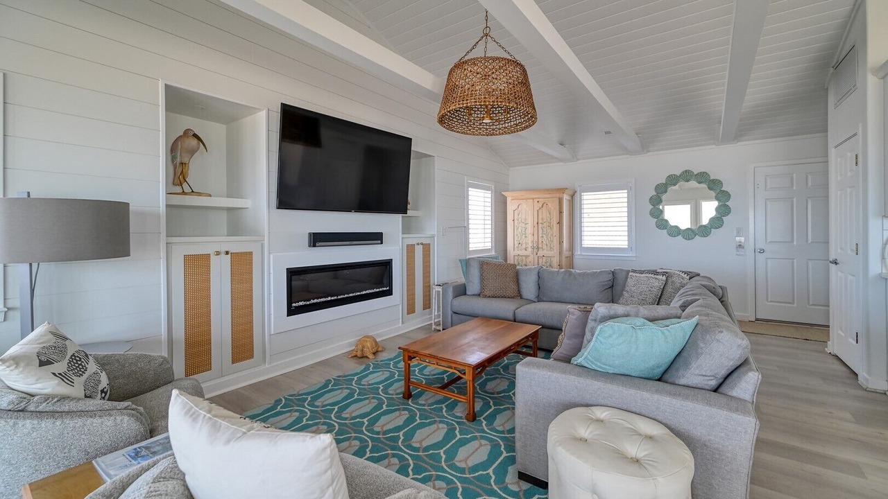 Photo of Bedroom in Village of Stump Sound