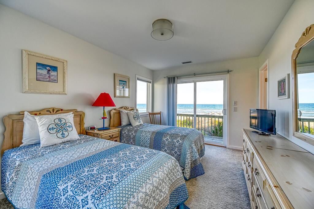 Photo of Bedroom in Village of Stump Sound