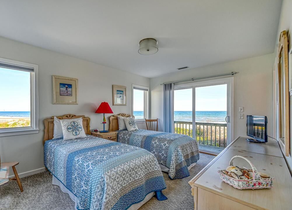 Photo of Bedroom in Village of Stump Sound