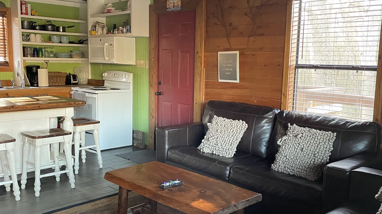 Photo of Livingroom in Elizabethtown