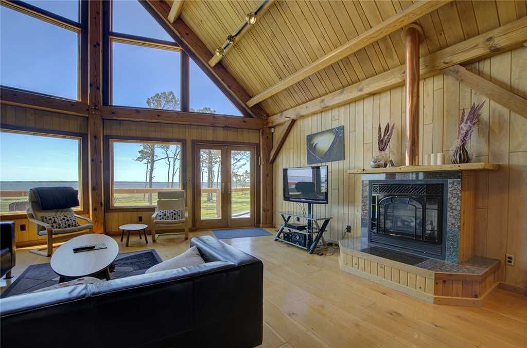 Photo of Livingroom in Morehead City
