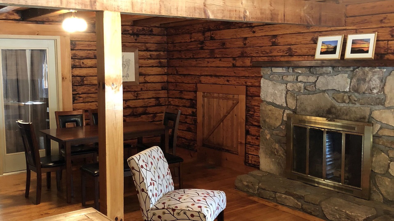 Photo of Livingroom in Maggie Valley