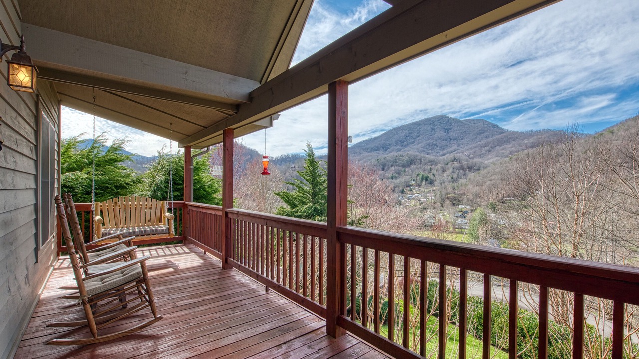 Photo of Patio Balcony in Waynesville