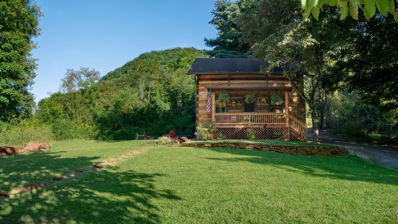 Photo of Outdoor in Maggie Valley