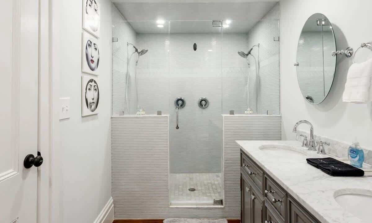 Photo of Bathroom in Historic Downtown Savannah
