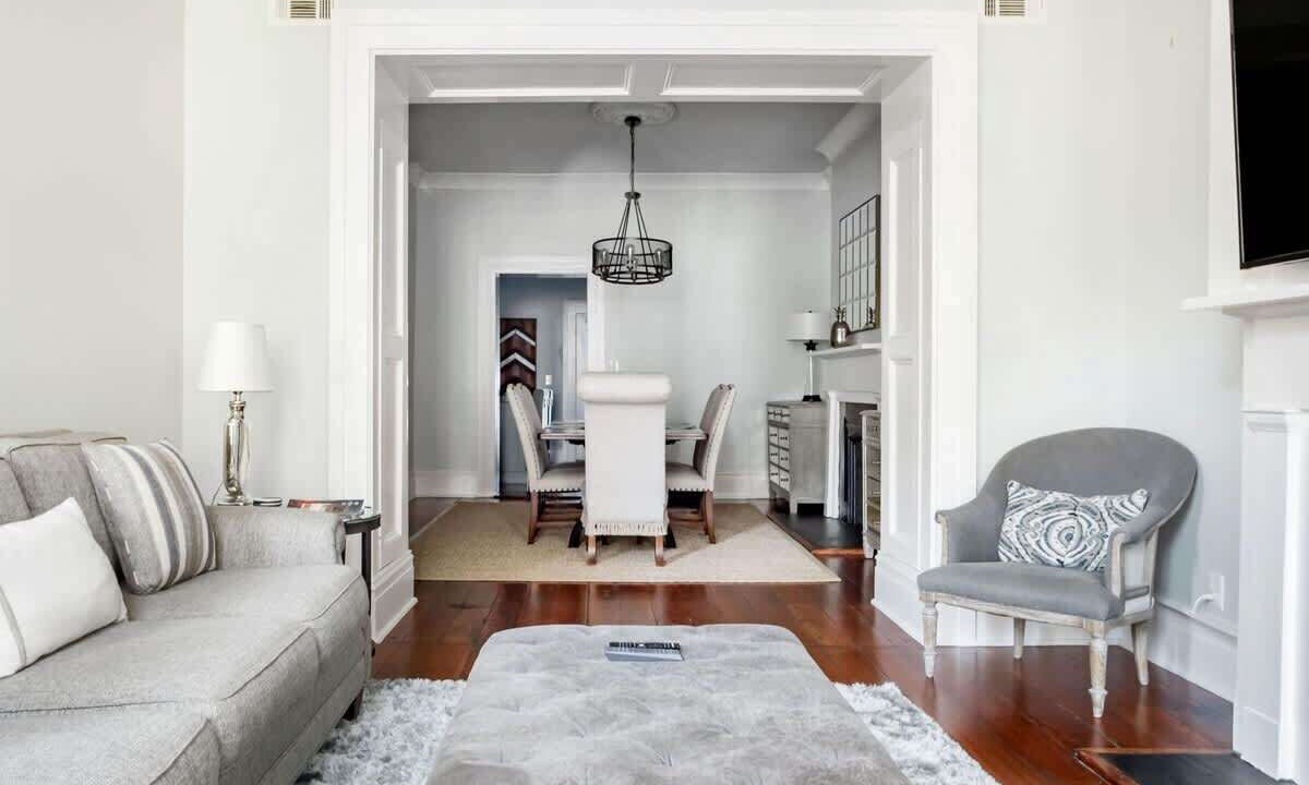 Photo of Livingroom in Historic Downtown Savannah