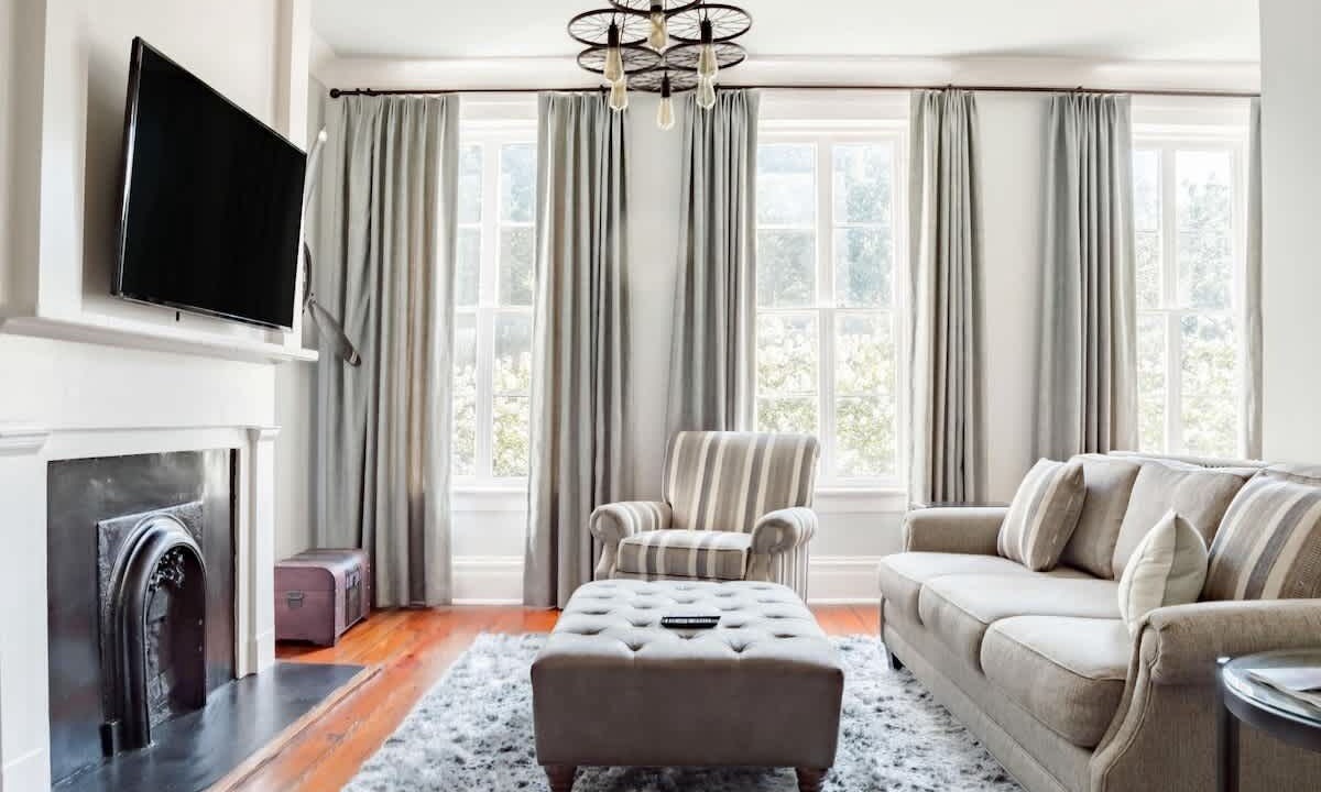 Photo of Livingroom in Historic Downtown Savannah