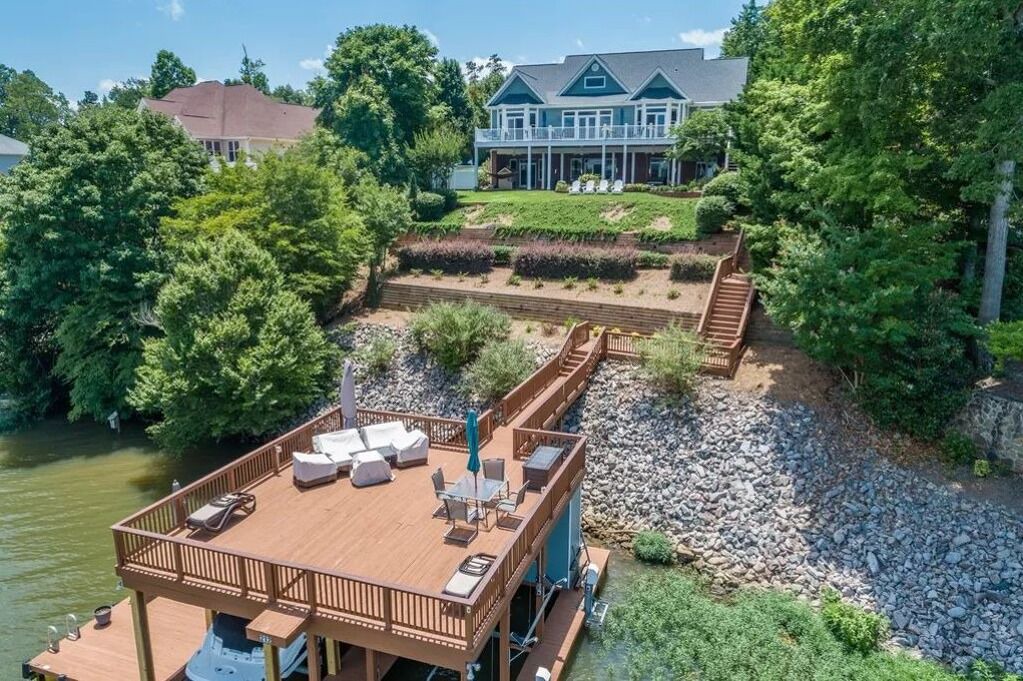 Photo of Outdoor in Olde Ferry Estates