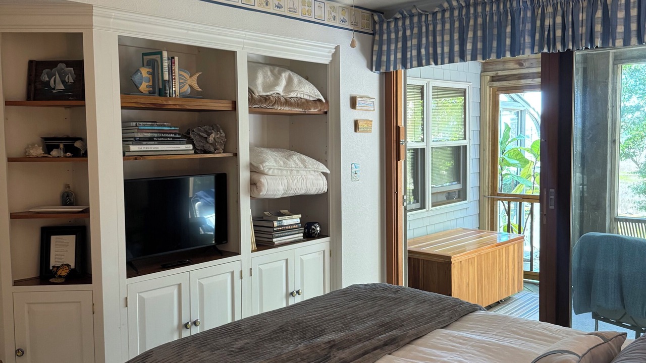 Photo of Bedroom in Indiantown Shores