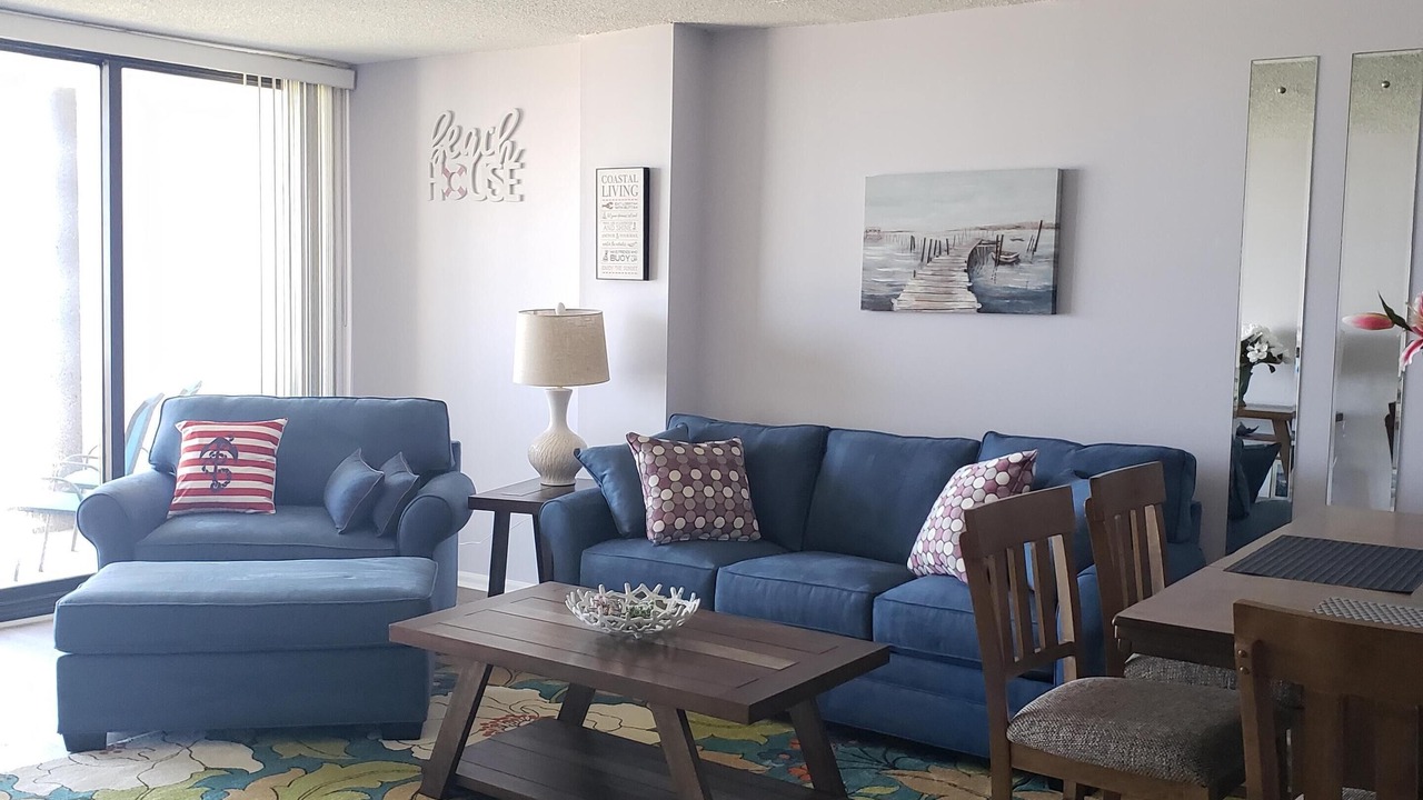 Photo of Livingroom in North Carolina Coast