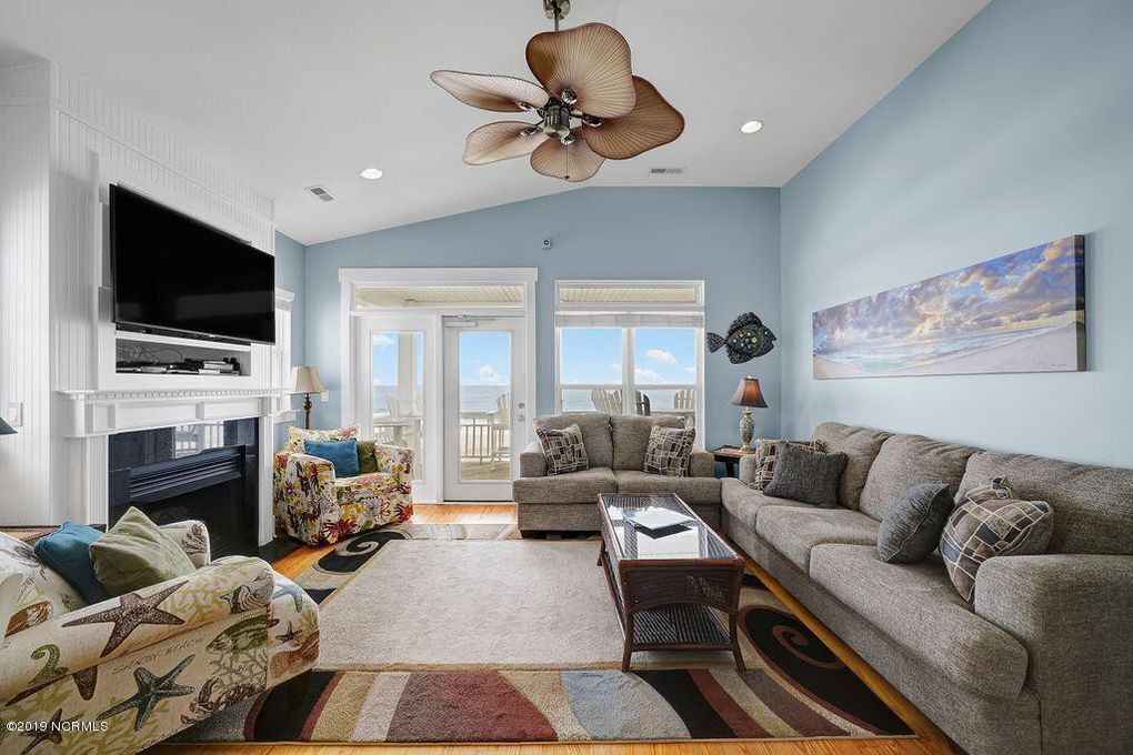Photo of Bedroom in North Carolina Coast