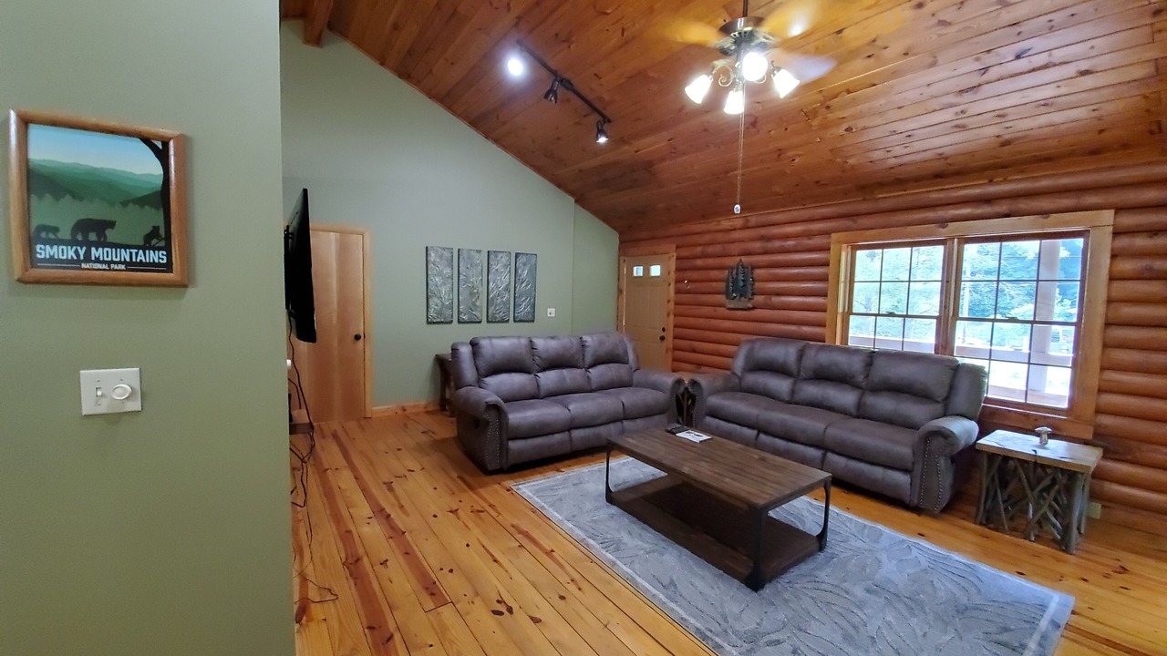 Photo of Livingroom in Whittier