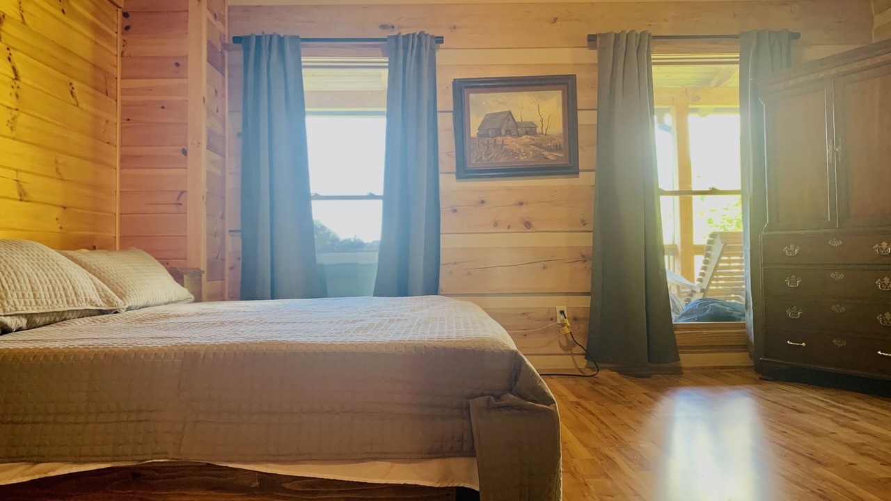 Photo of Bedroom in Bakersville