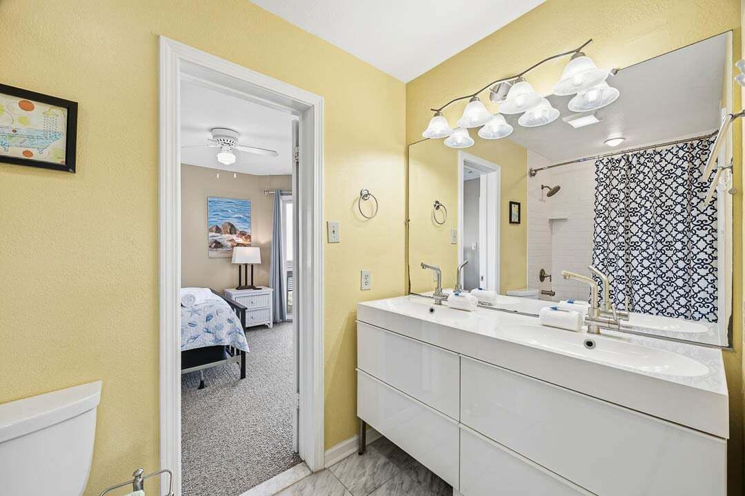 Photo of Bathroom in Southern Shores