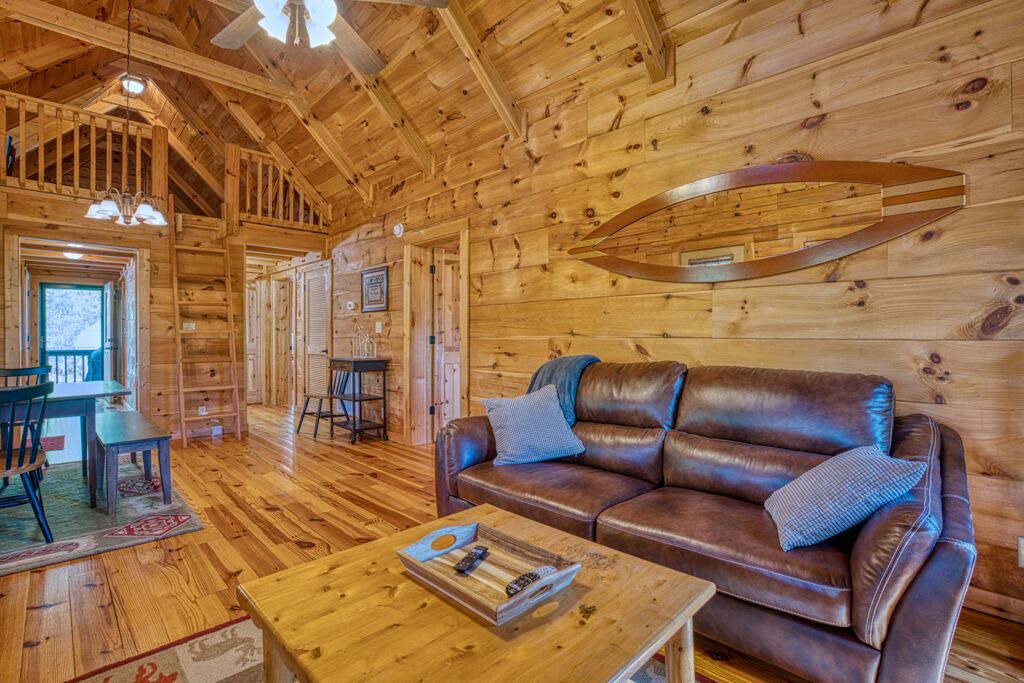 Photo of Livingroom in Rutherfordton