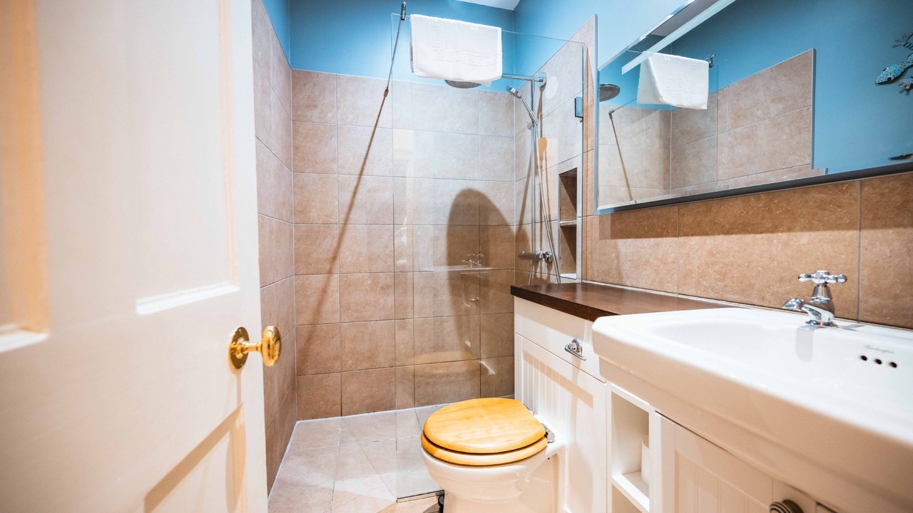 Photo of Bathroom in New Town