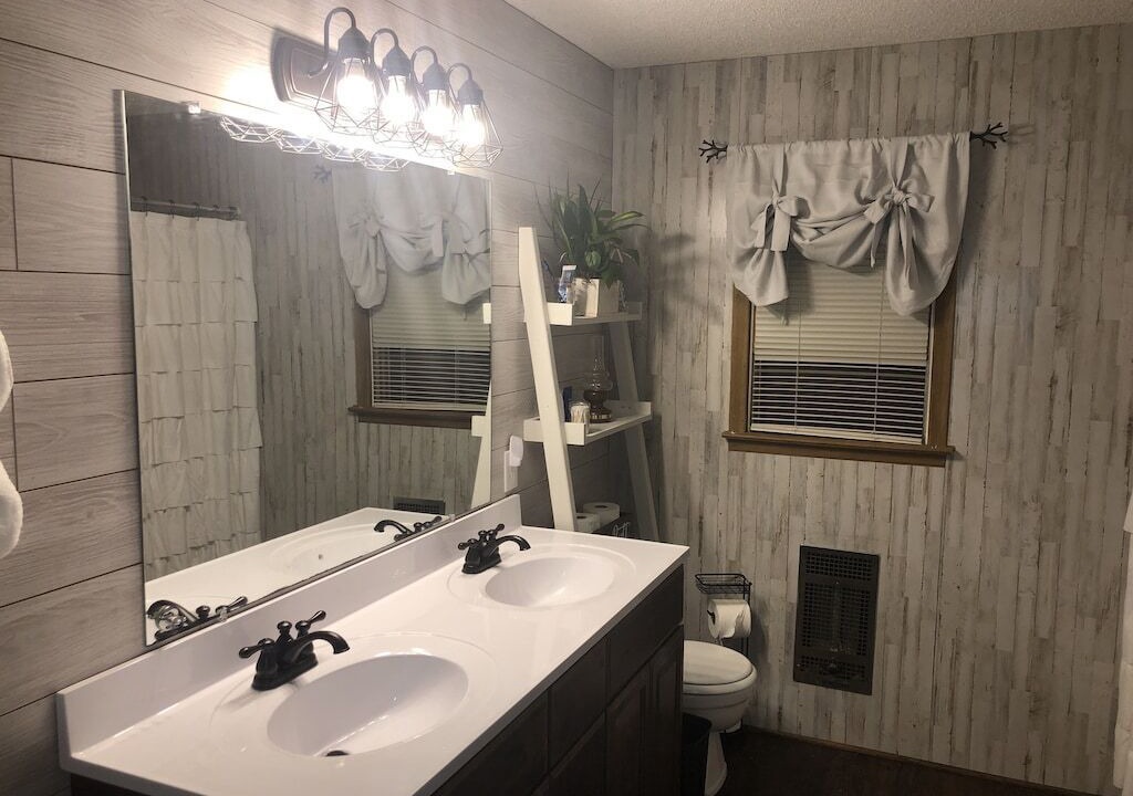 Photo of Bathroom in Burnsville