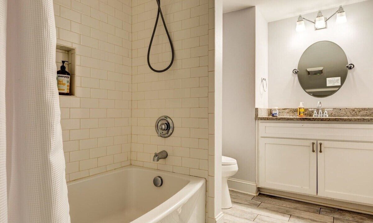 Photo of Bathroom in Wesley Heights