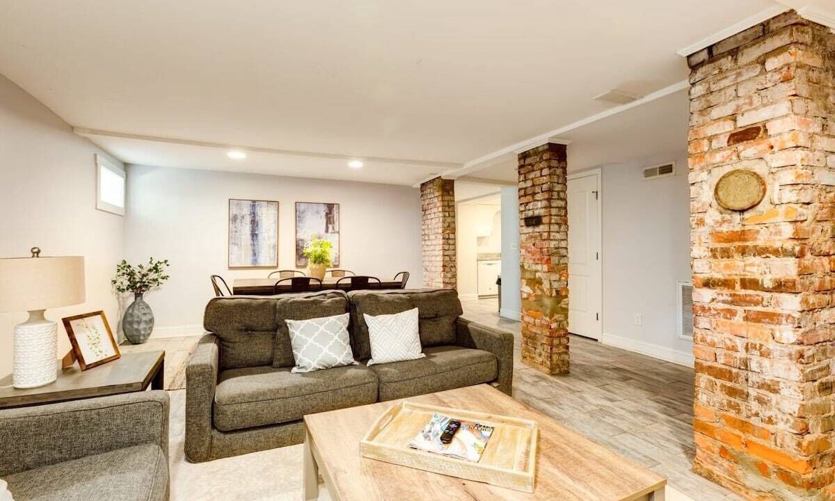 Photo of Livingroom in Wesley Heights