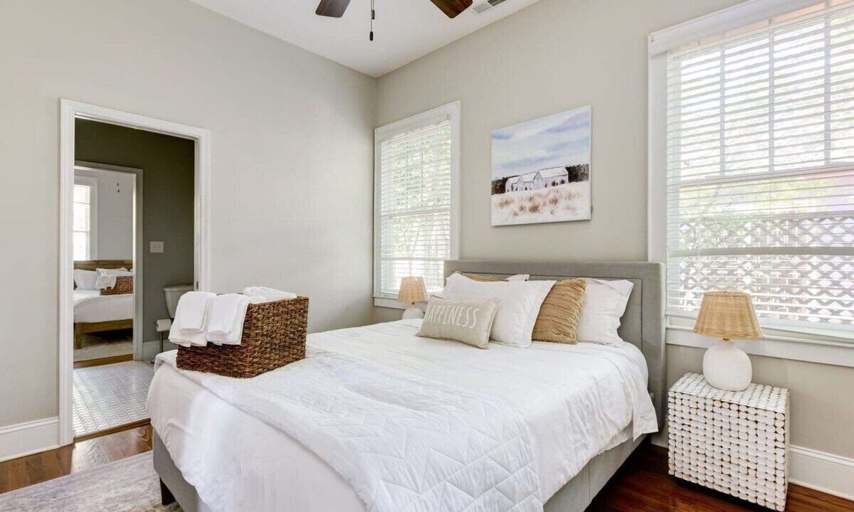 Photo of Bedroom in Wesley Heights