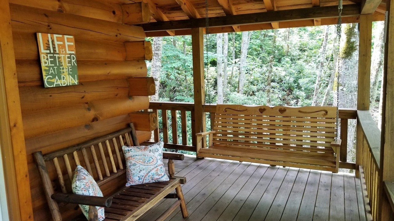 Photo of Patio Balcony in Cranberry Falls