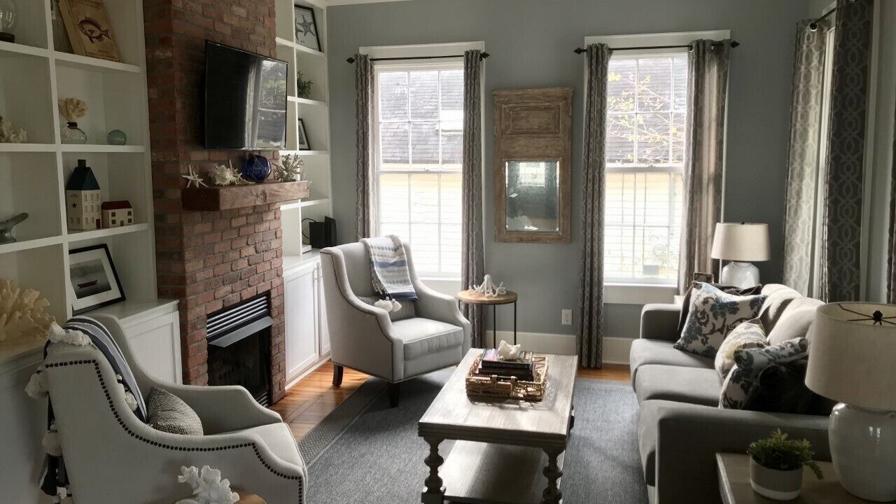 Photo of Livingroom in Wilmington Historic District