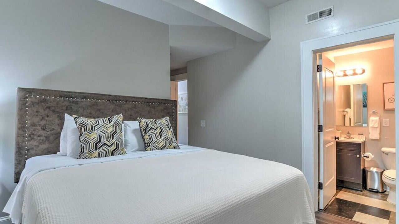 Photo of Bedroom in Asheville