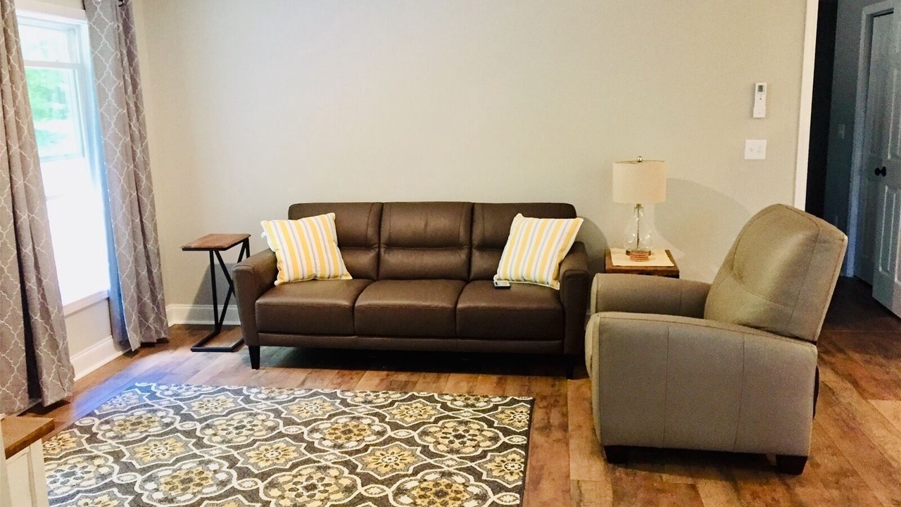 Photo of Livingroom in Hendersonville