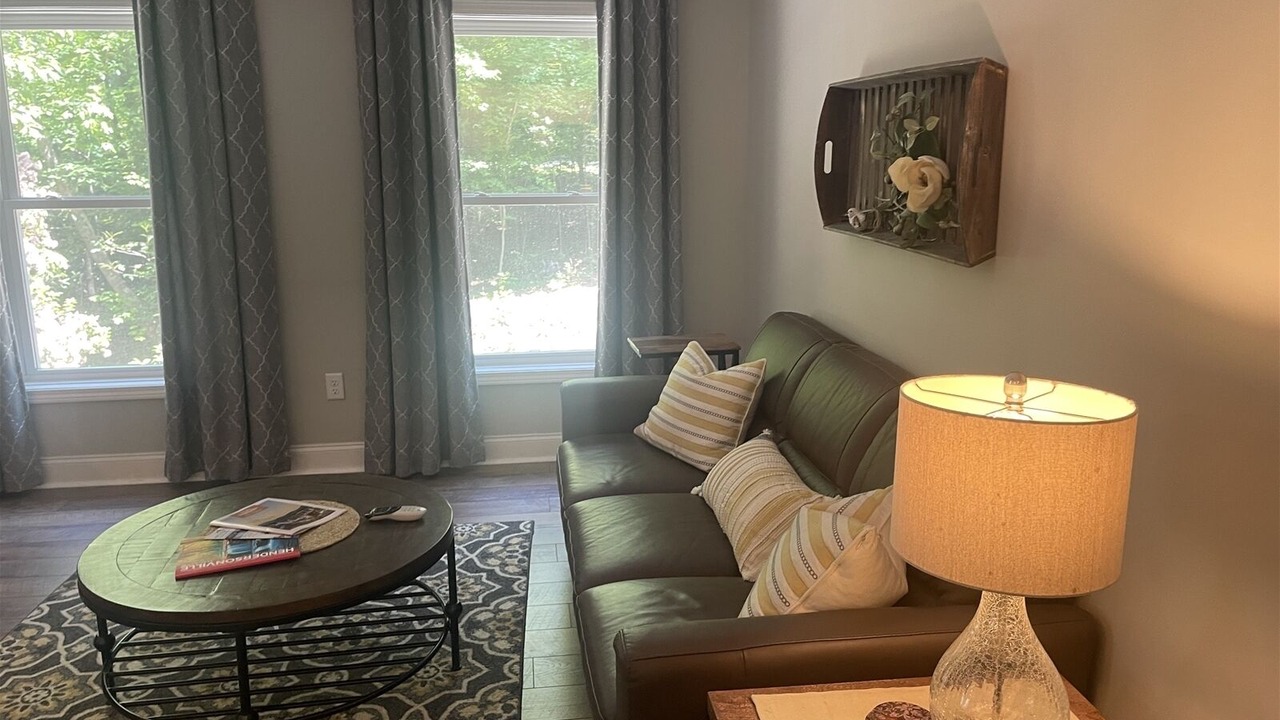 Photo of Livingroom in Hendersonville