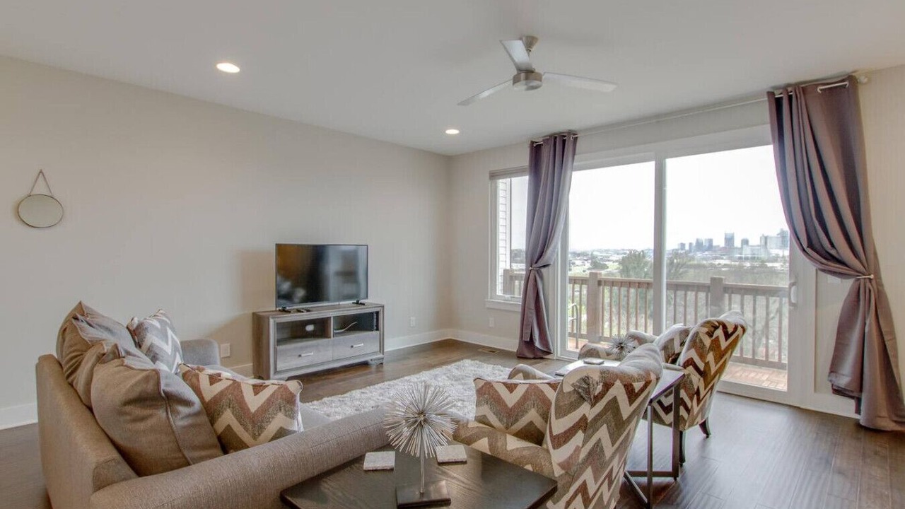 Photo of Livingroom in Katie Hill Neighborhood