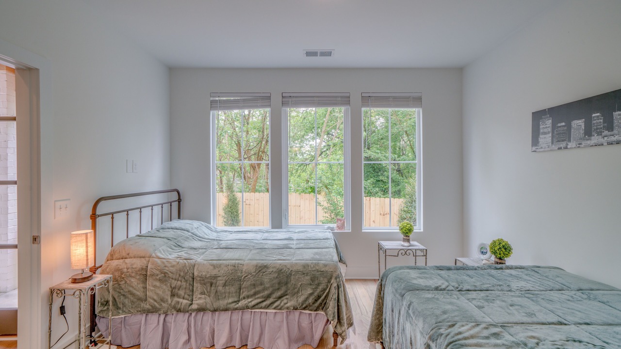 Photo of Bedroom in Cleveland Park