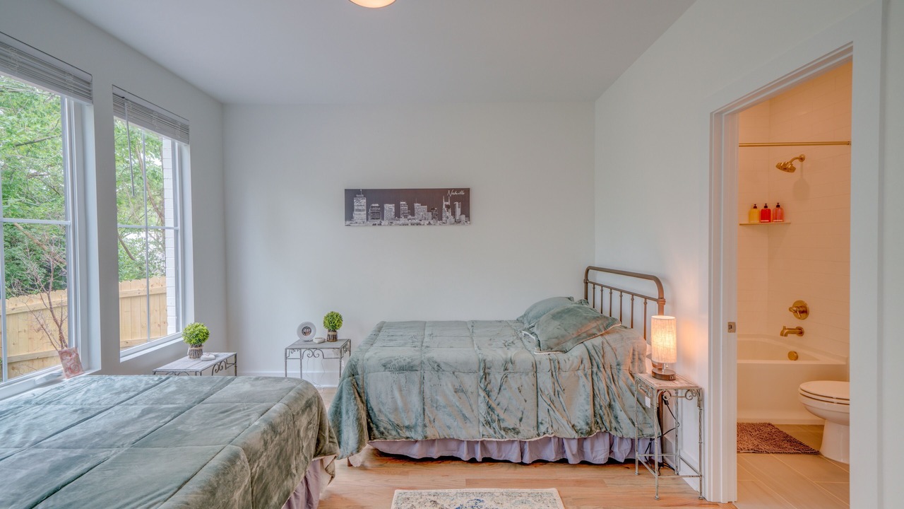 Photo of Bedroom in Cleveland Park
