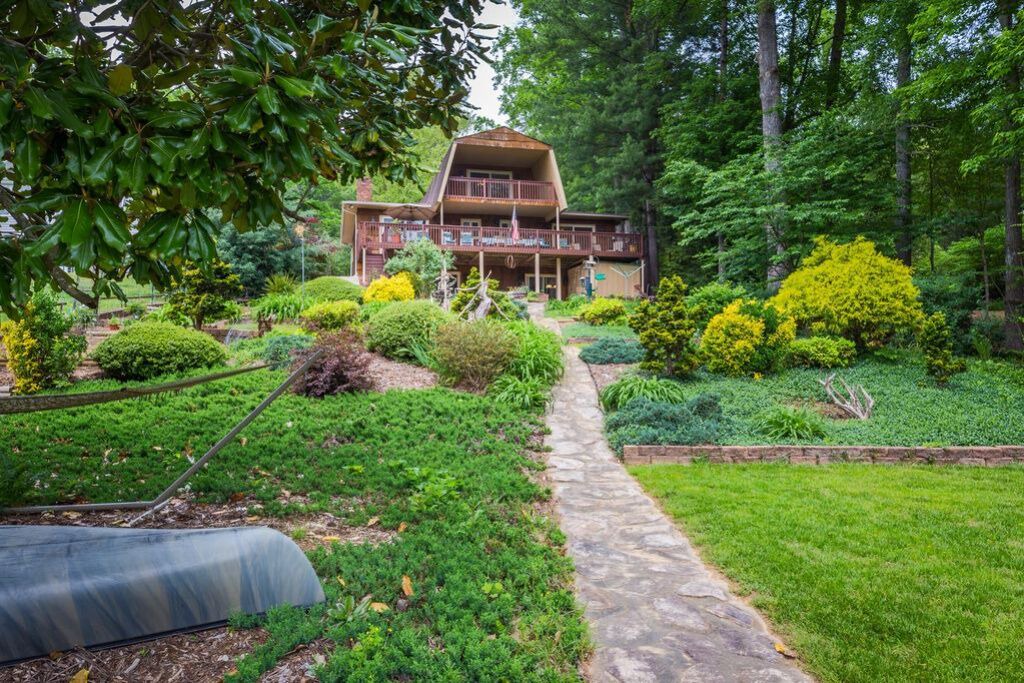 Photo of Outdoor in Morganton