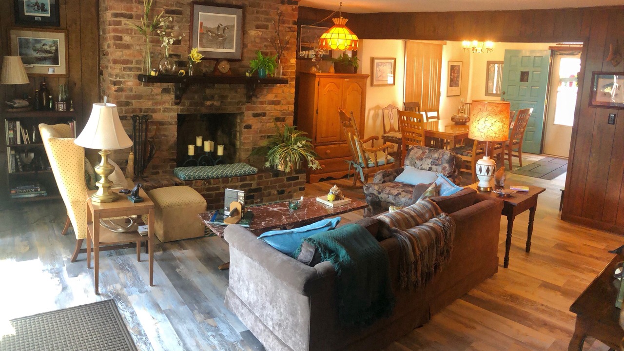 Photo of Livingroom in Morganton