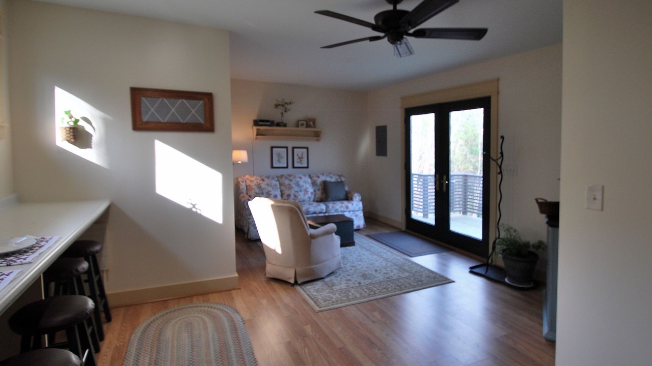 Photo of Bedroom in Hendersonville